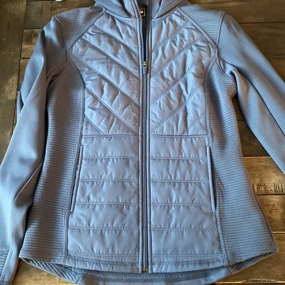 💗Sold💗 Fila “slim fit” workout jacket 💗 - Picture 5 of 12